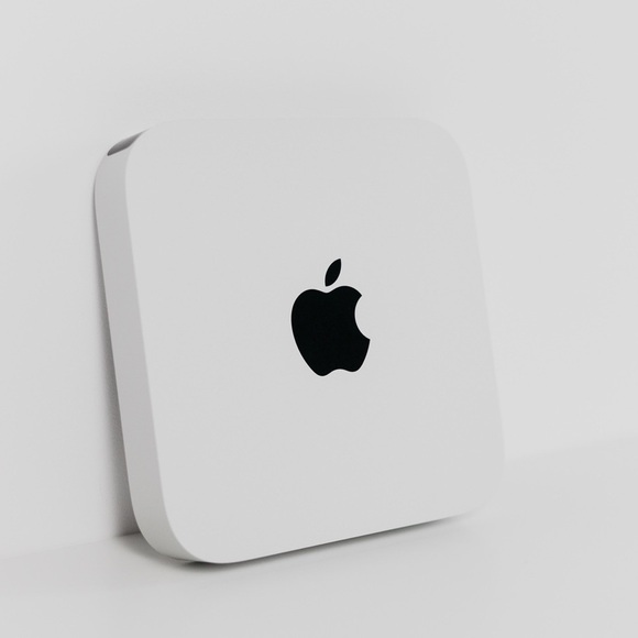 Apple Mac Mini 2.4 GHz A1347 - Silver - Picture 4 of 16